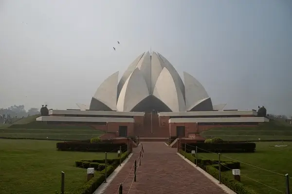 Delhi Temple 3
