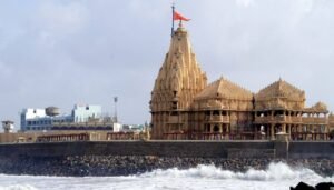 Read more about the article Dwarka Somnath Escape: Timeless Temples and Ocean Breeze